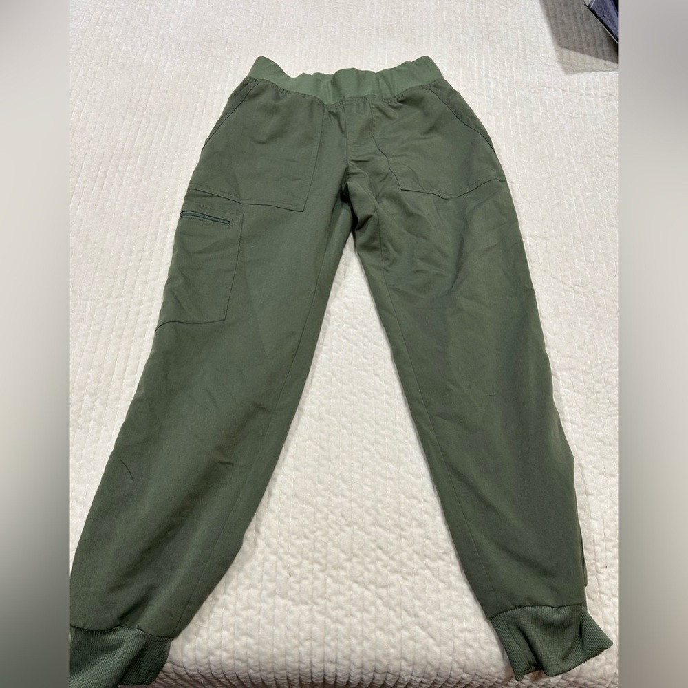 Scrubology Jogger Style Scrub bottoms